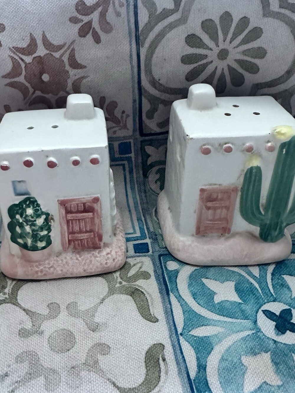 Southwest Cottage Core Salt And Pepper Shaker Ceramic Vintage Otagiri Cactus